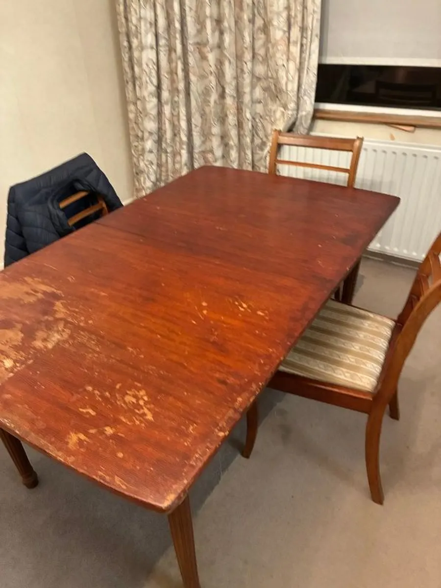 Dining table and 3 chairs - Image 2