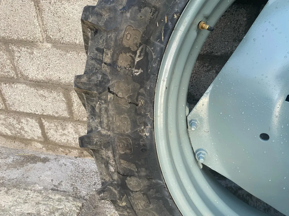 Tractor wheels - Image 4