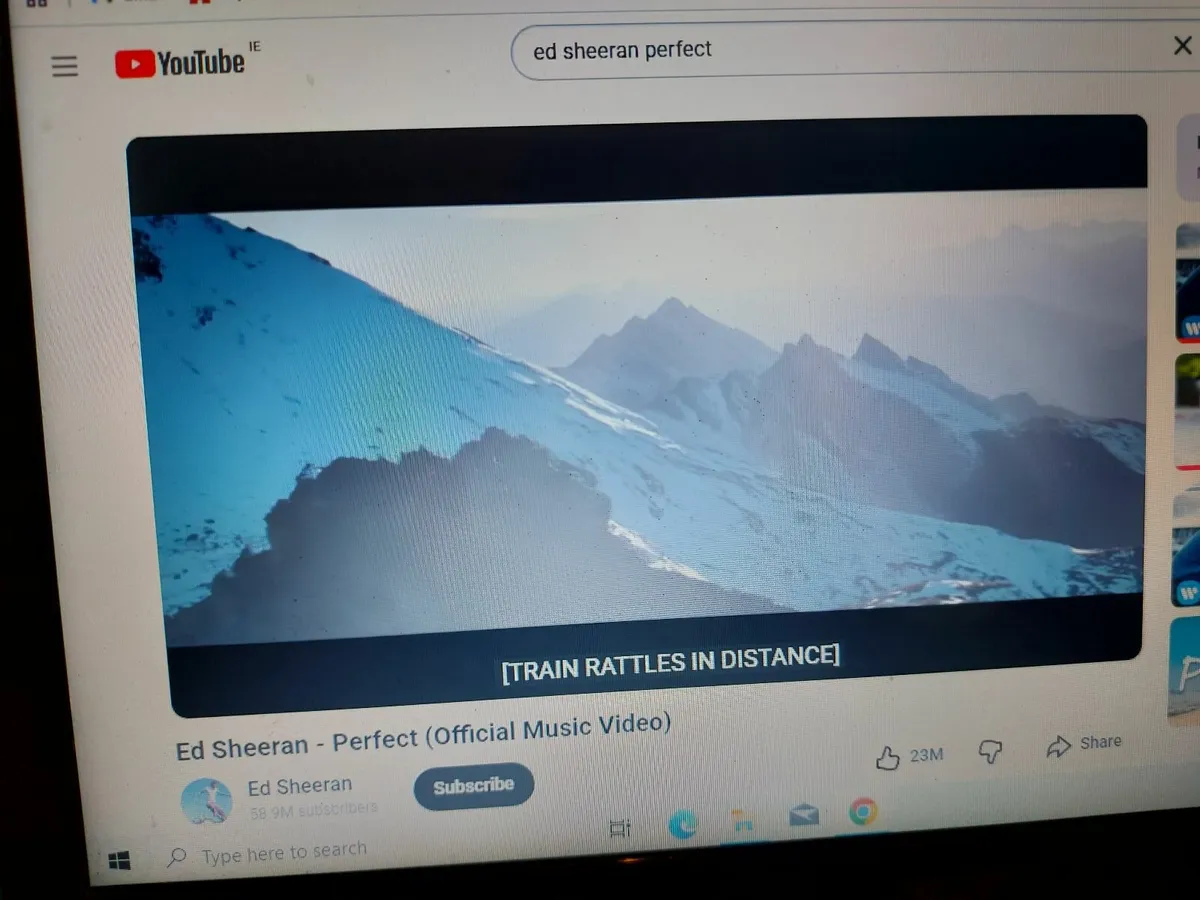 Acer Aspire Laptop, Red, 3GB Ram, 500GB HDD, Wins - Image 3