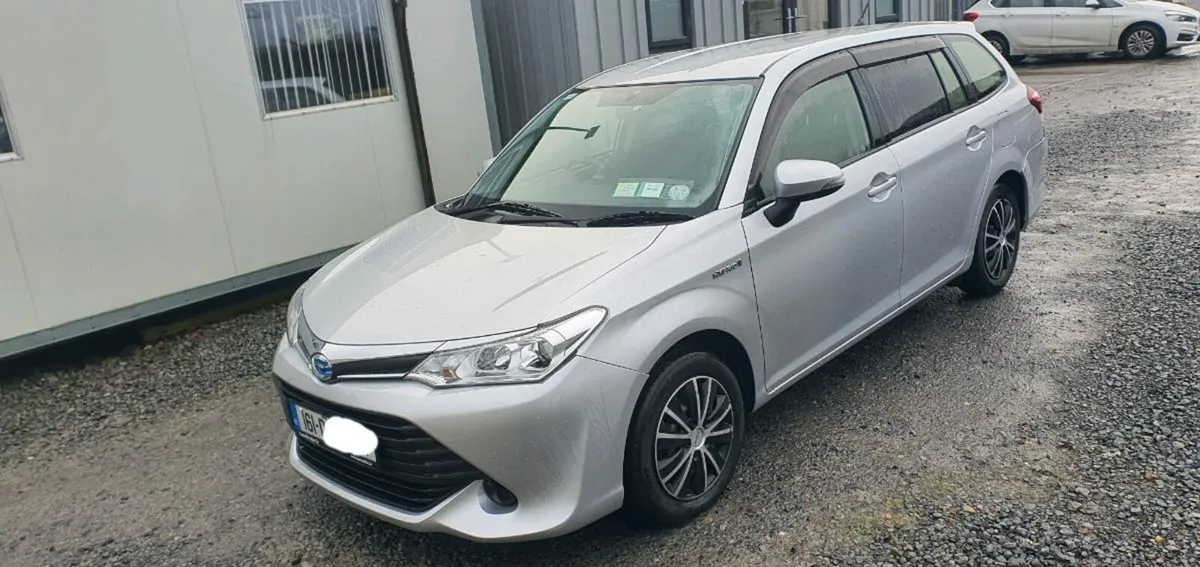 161 TOYOTA COROLLA HYBRID - Image 1