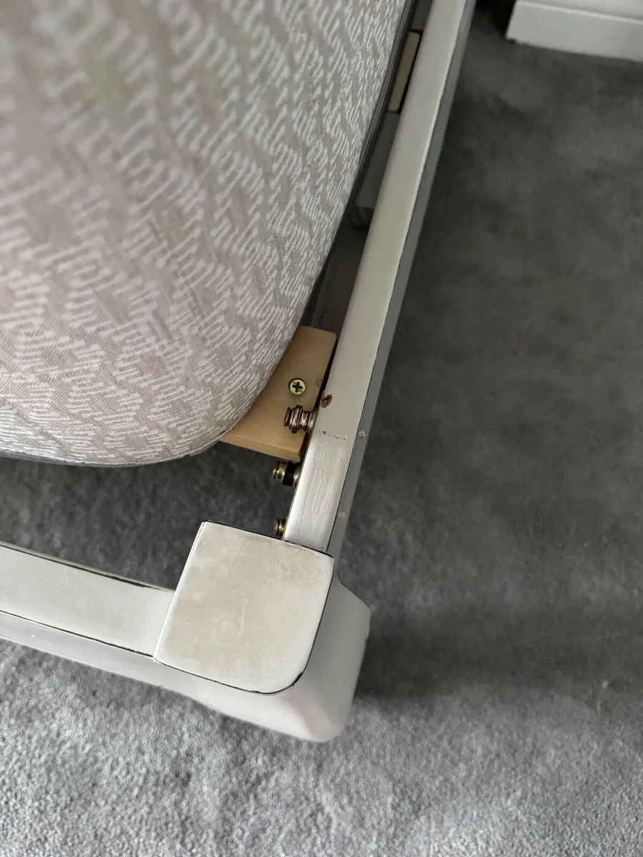 King size bed and mattress 150x200cm - Image 4