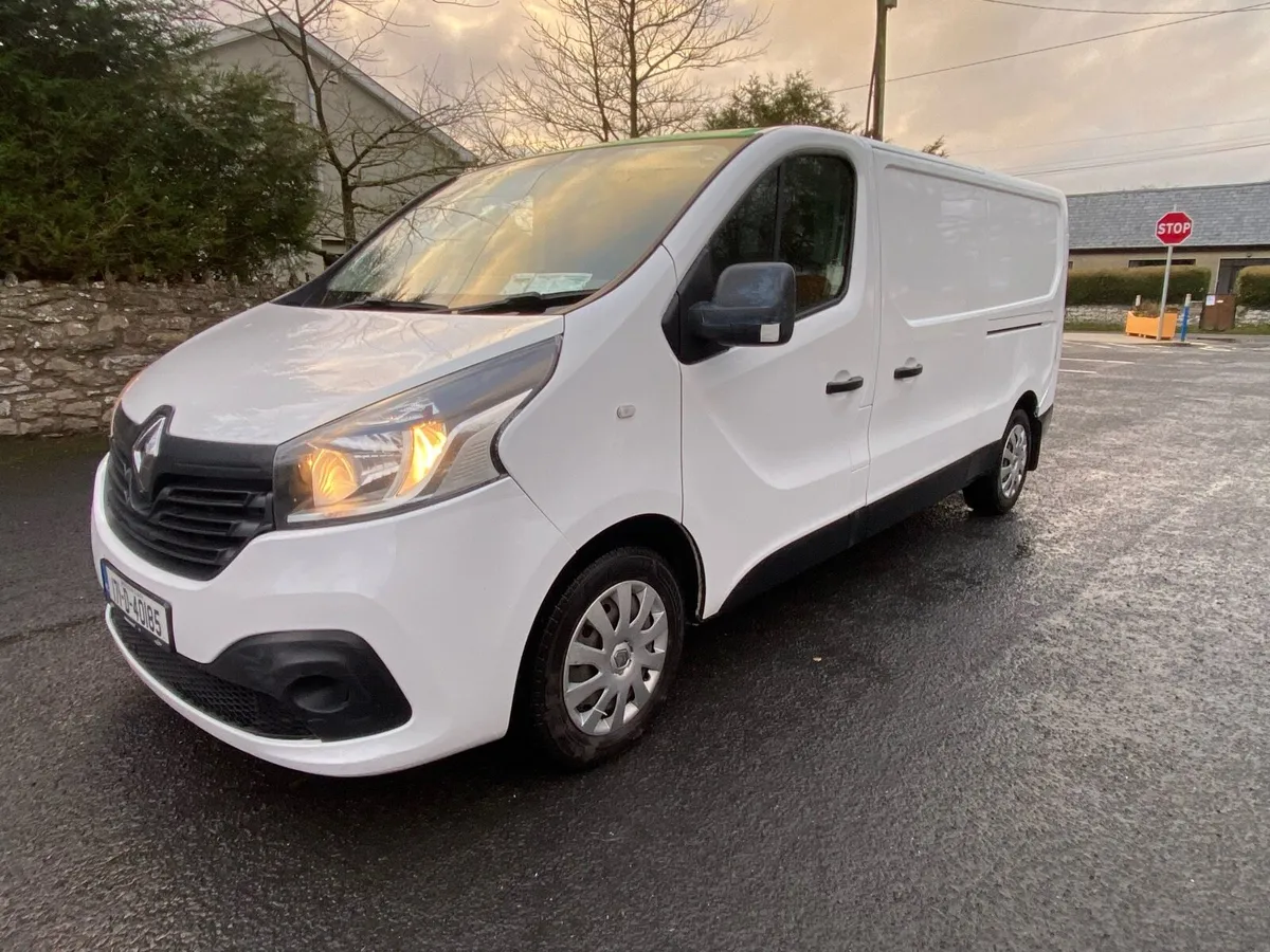 2017 Renault Traffic tested - Image 2