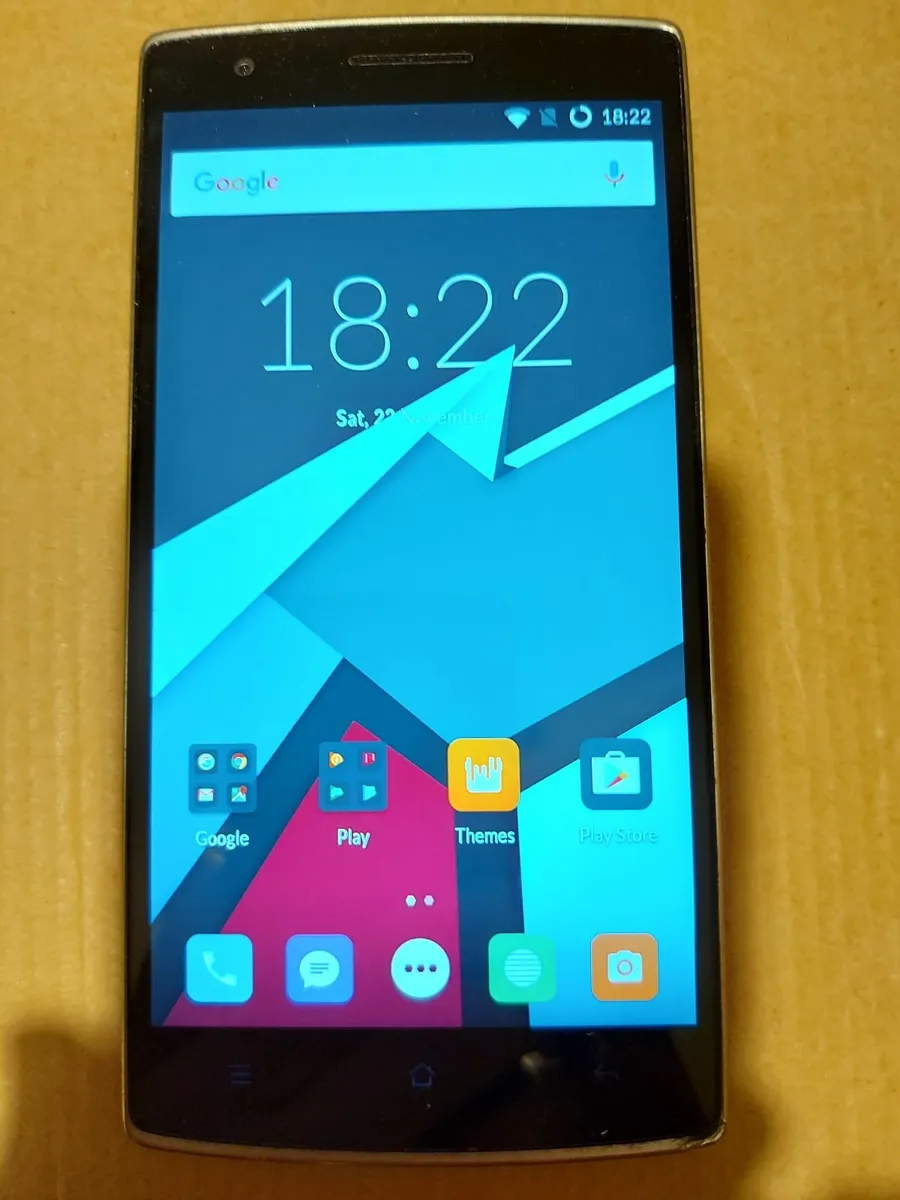 ONE+ Mobile phone, Model A0001, 3GB AM, 64GB HDD - Image 1