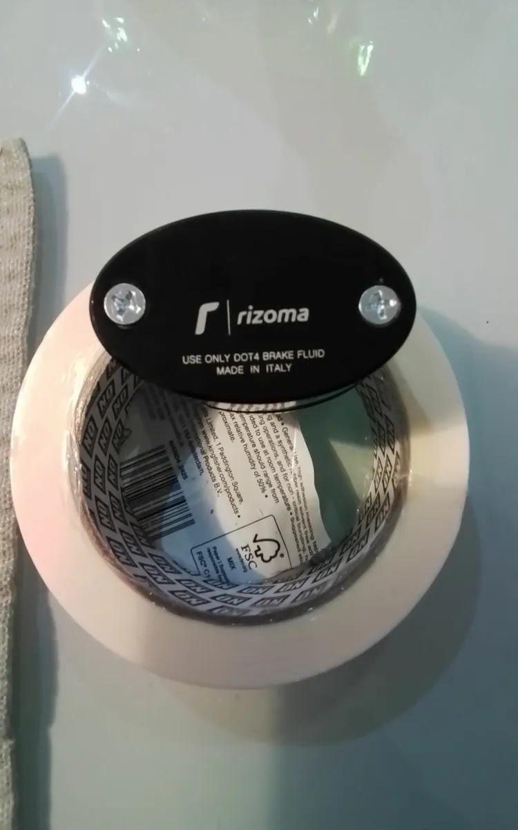 Rizoma Clutch Reservoir - Image 1