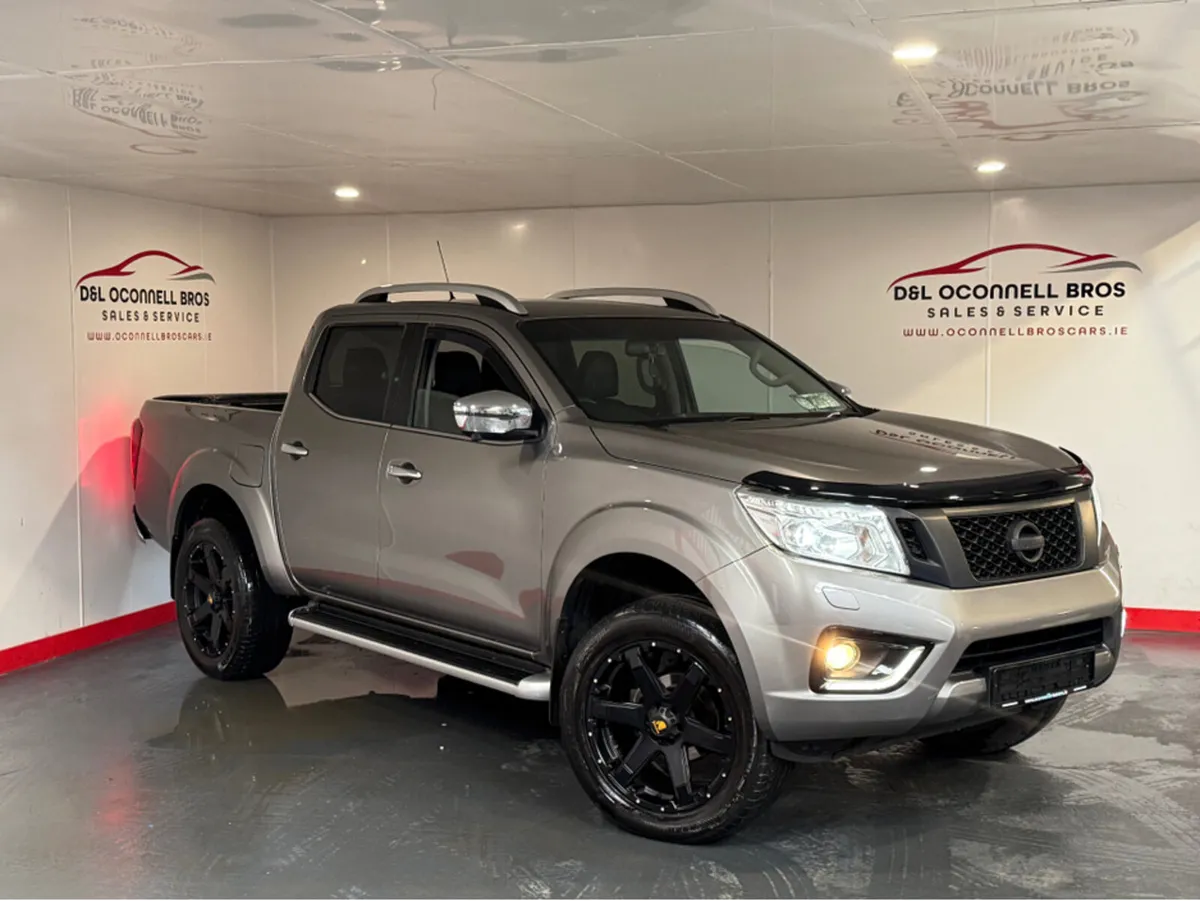 Nissan Navara 2.3 DCI TEKNA 4DR AUTO - Image 1