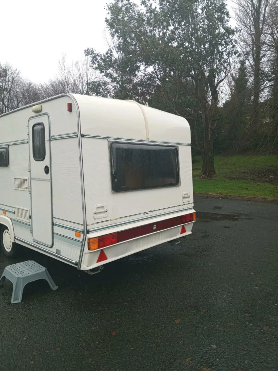 Caravan - Image 4
