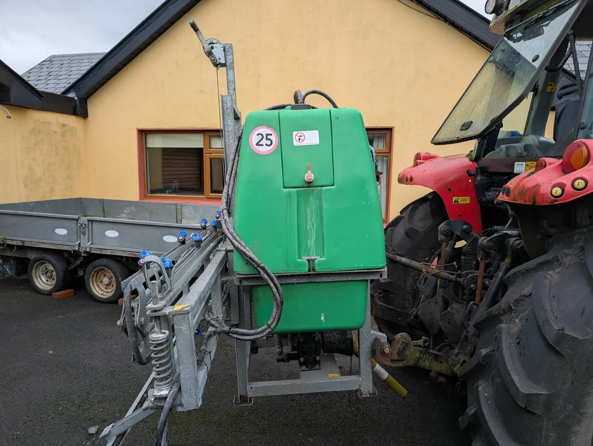 bury sprayer - Image 1