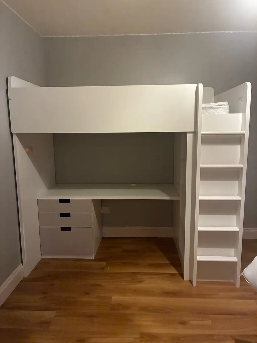 High sleeper childs bed - Image 1