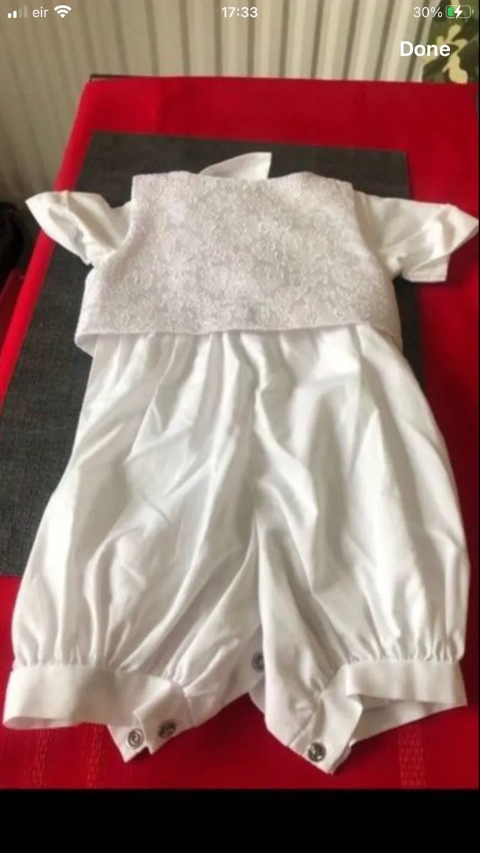 Boys suit 3/6 mths €5 - Image 2