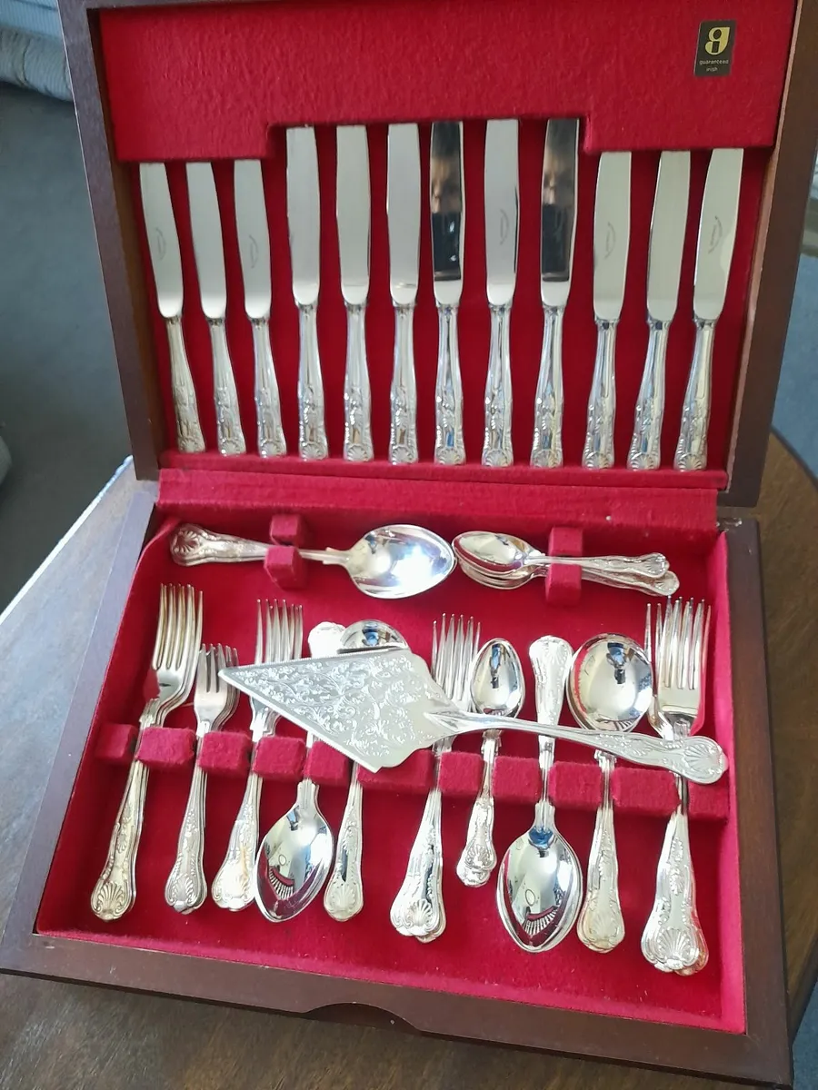 Two sets of newbridge  silver cutlery - Image 3