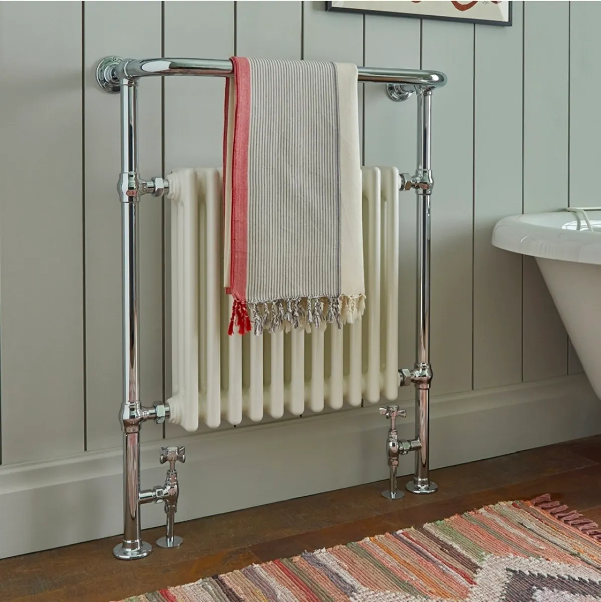Traditional Towel Rail - Image 1