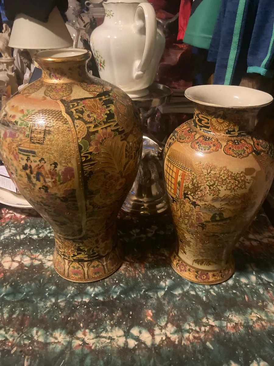 Modern royal satsuma vases free postage - Image 1