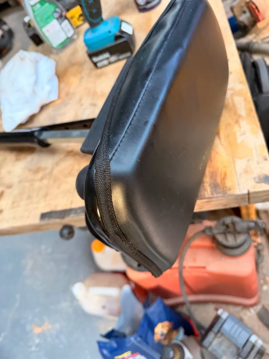 Powakaddy seat - Image 3