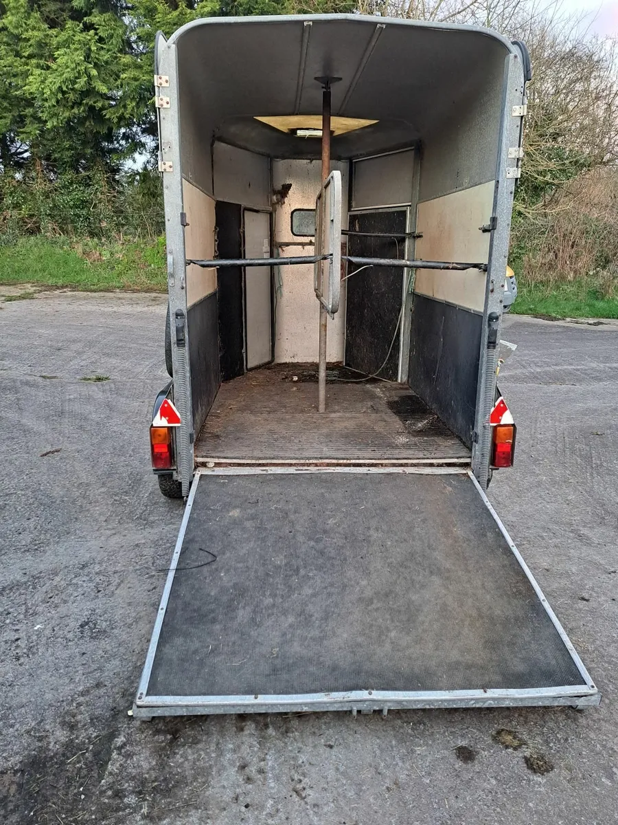 Horse box - Image 3