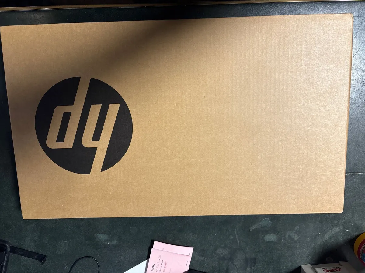 Brand new laptop - Image 1