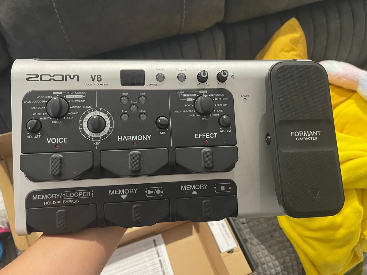 Zoom V6 Vocal Processor - Image 3
