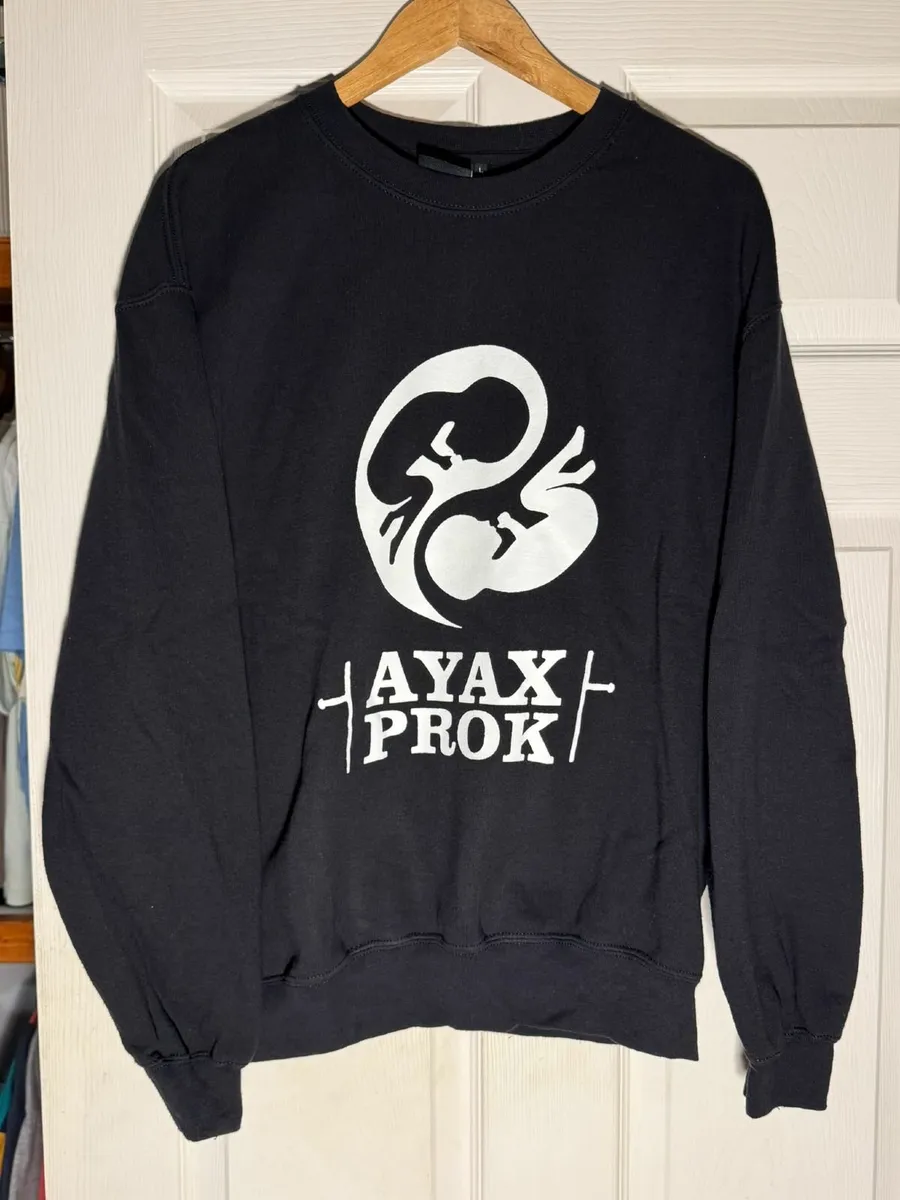 Black Sweatshirt Size L