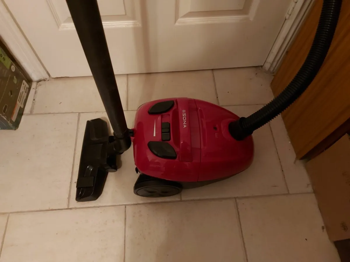 SONA Vacuum Cleaner, Great Suction - Image 1