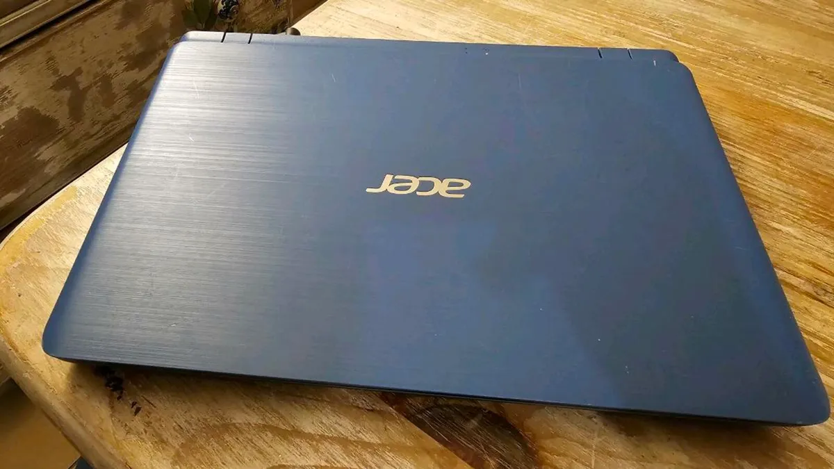 Acer Laptop with Charger - Image 4