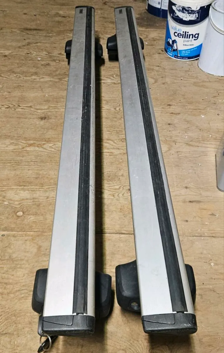 Thule roof bars - Image 2