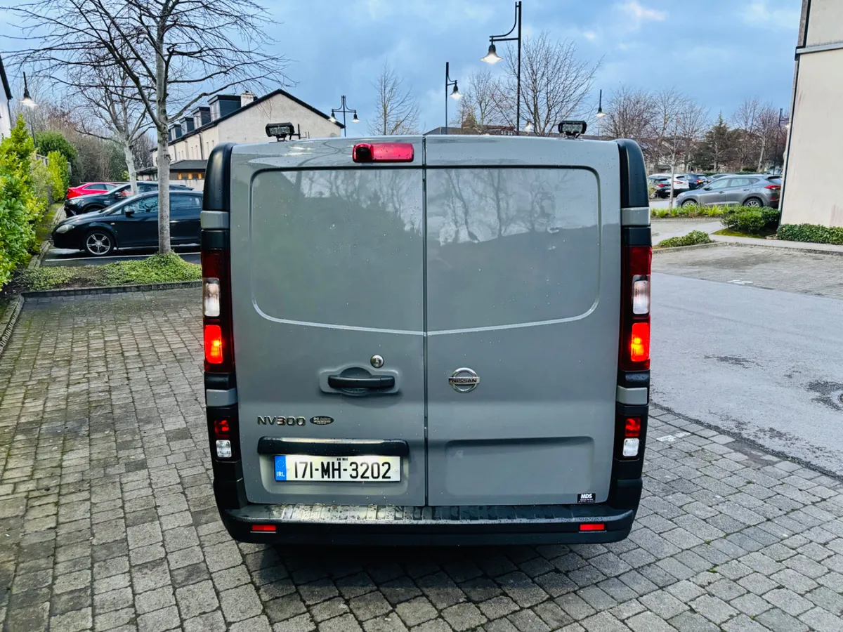2017 Nissan NV300 LWB 120 SV - Image 4
