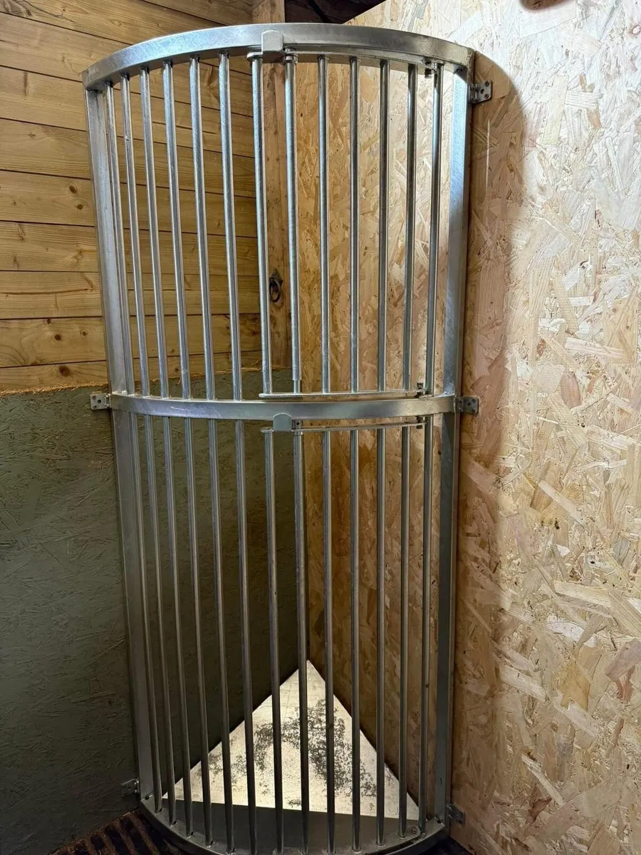 Horse  Hay Feeder / Hay Rack - Image 1