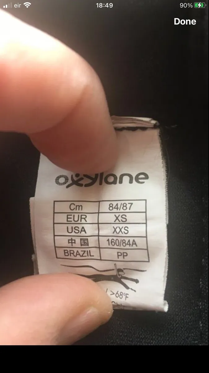 Girls wetsuit size XS 64/67 €10 - Image 4