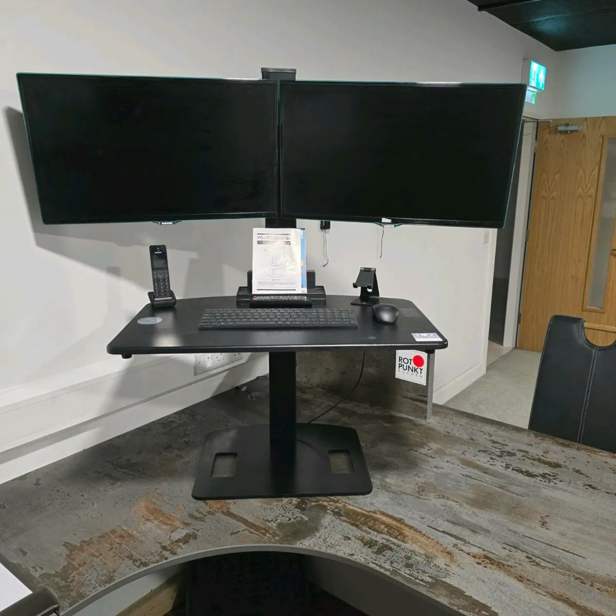 Yo-Yo Desk GO 2 - with  Dual Screen - Image 1