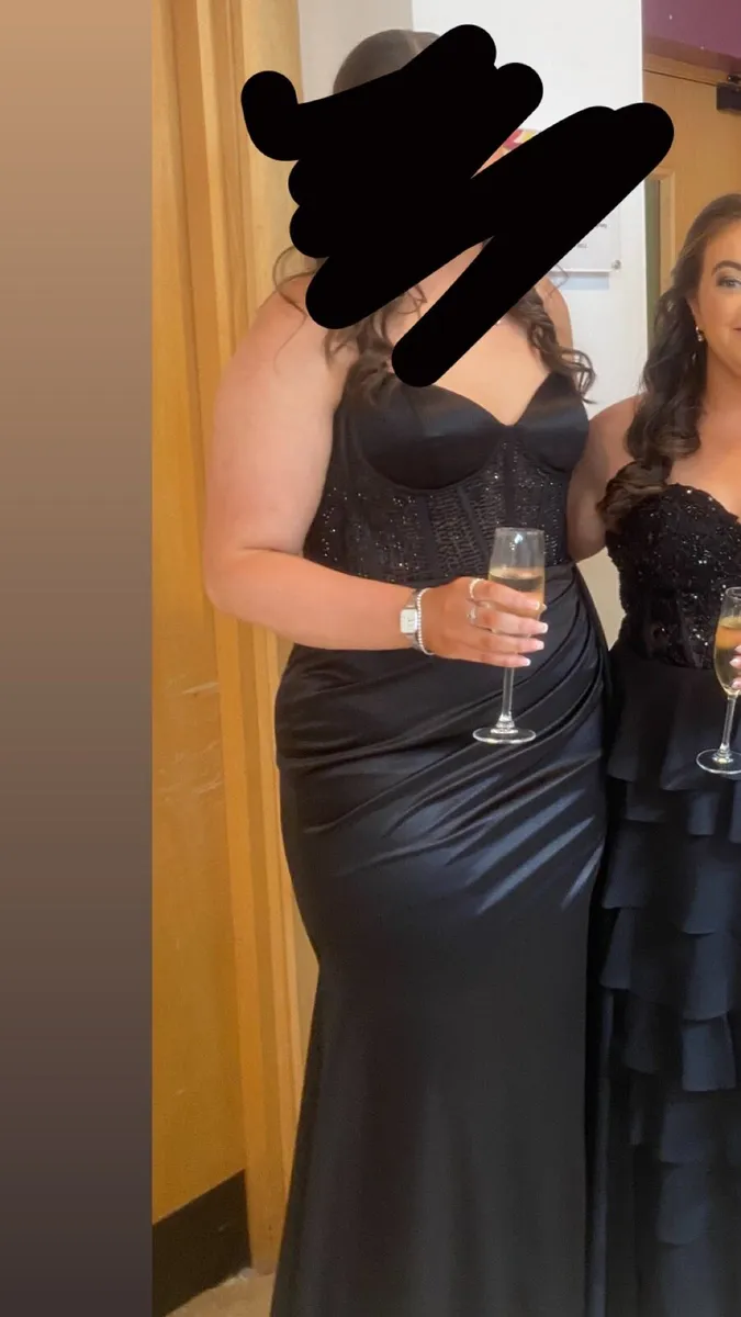 Debs/Formal/Ty ball Dress - Image 3