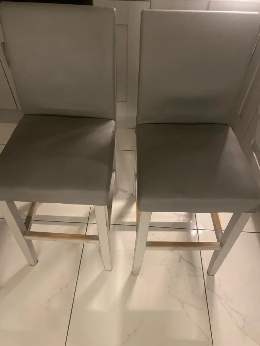 High stools - Image 1