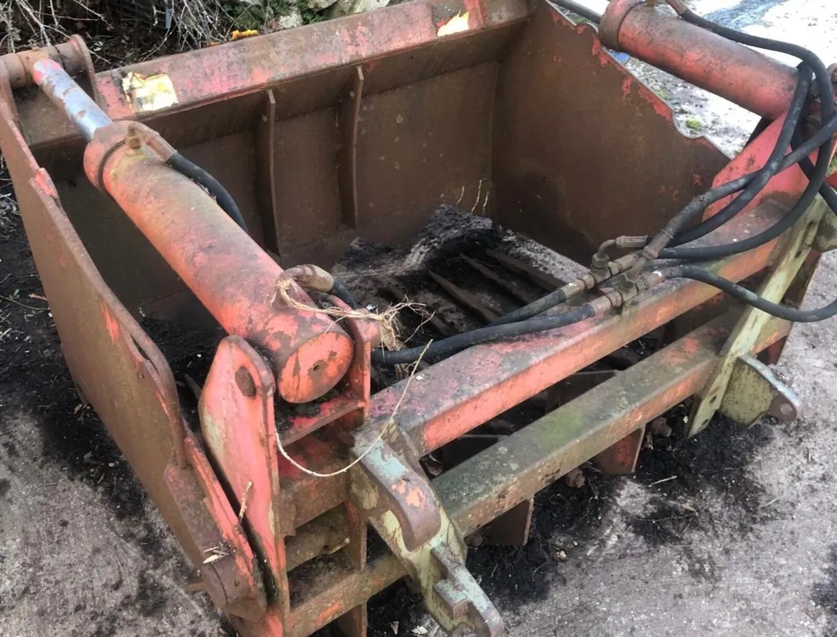Silage Grab 48 inch wide . 500 euro - Image 2
