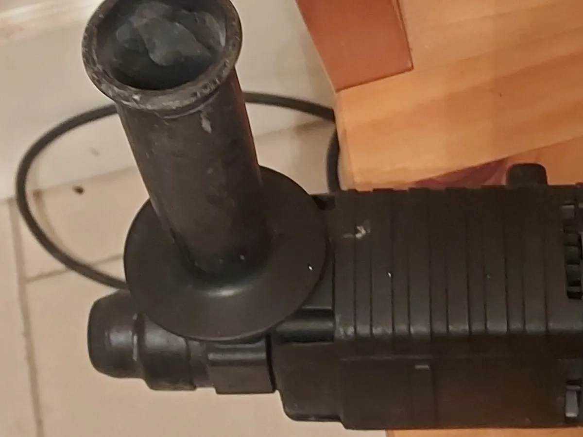 Bosch GBH 2 20 SRE 110v Rotary Hammer Drill Cased - Image 2