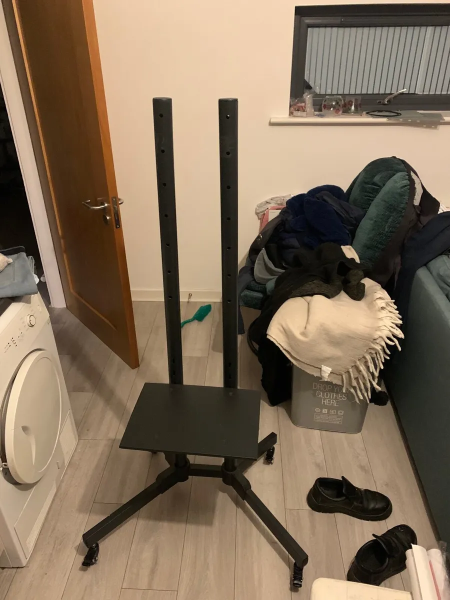 Tv stand with swivel wheels