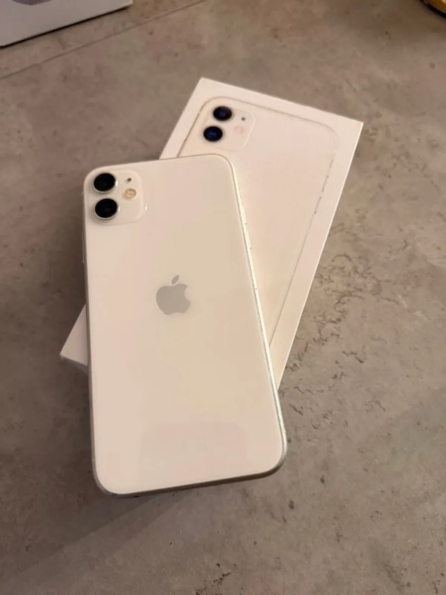 Apple iPhone 11 128GB - Image 2