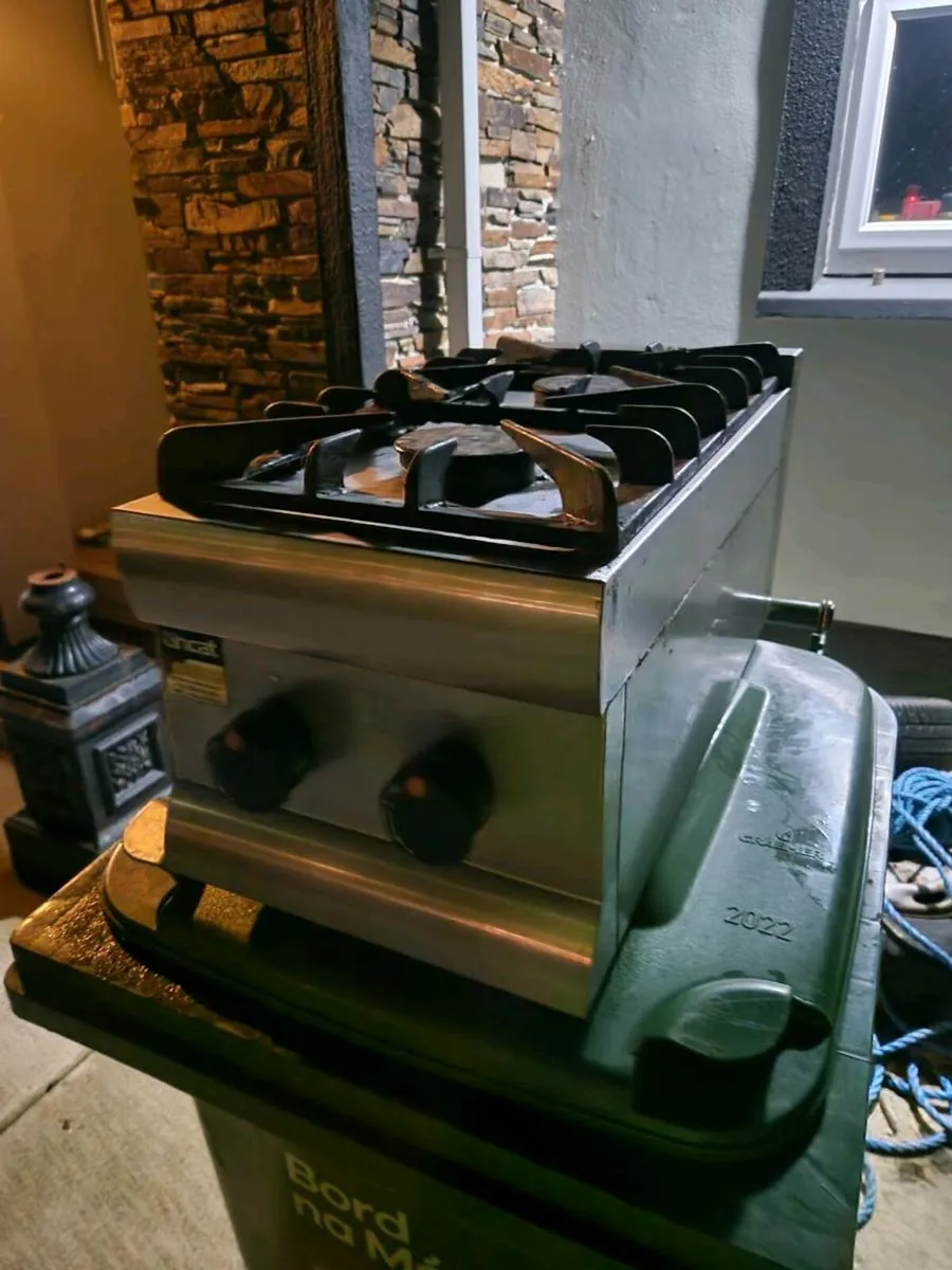 2 ring hob - Image 1