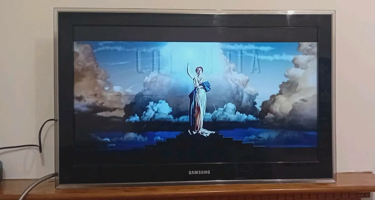 Samsung TV - Image 1