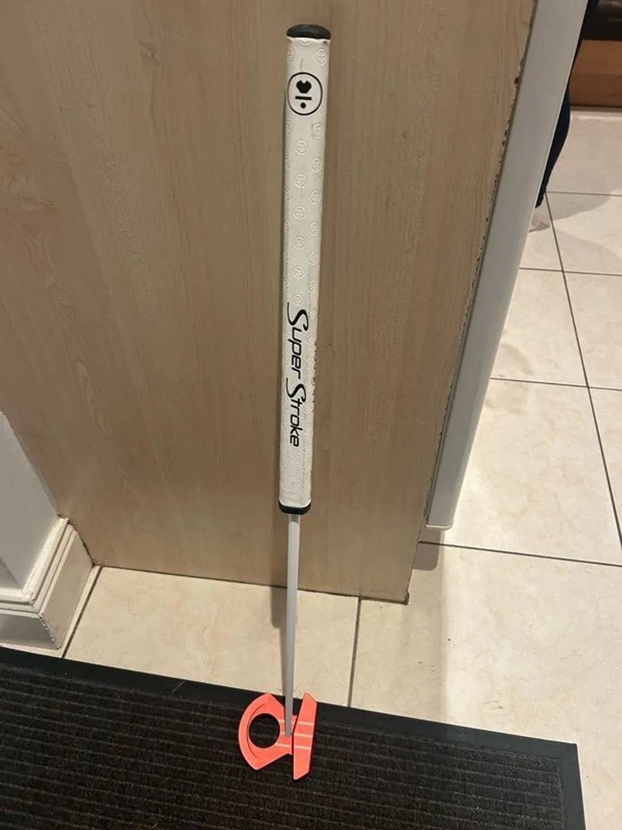 Three month old pristine LAB putter - Image 3