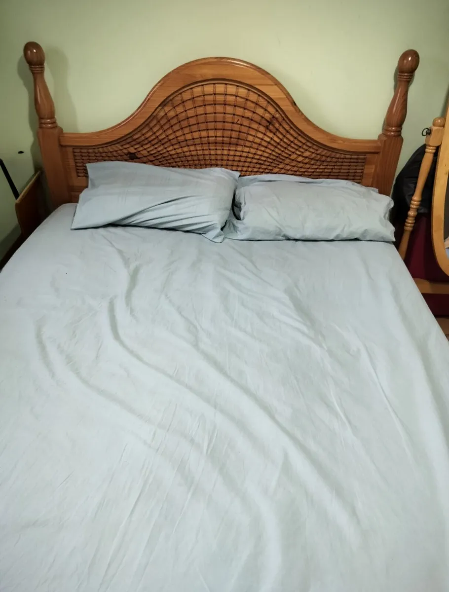 King bed for sale - Image 1