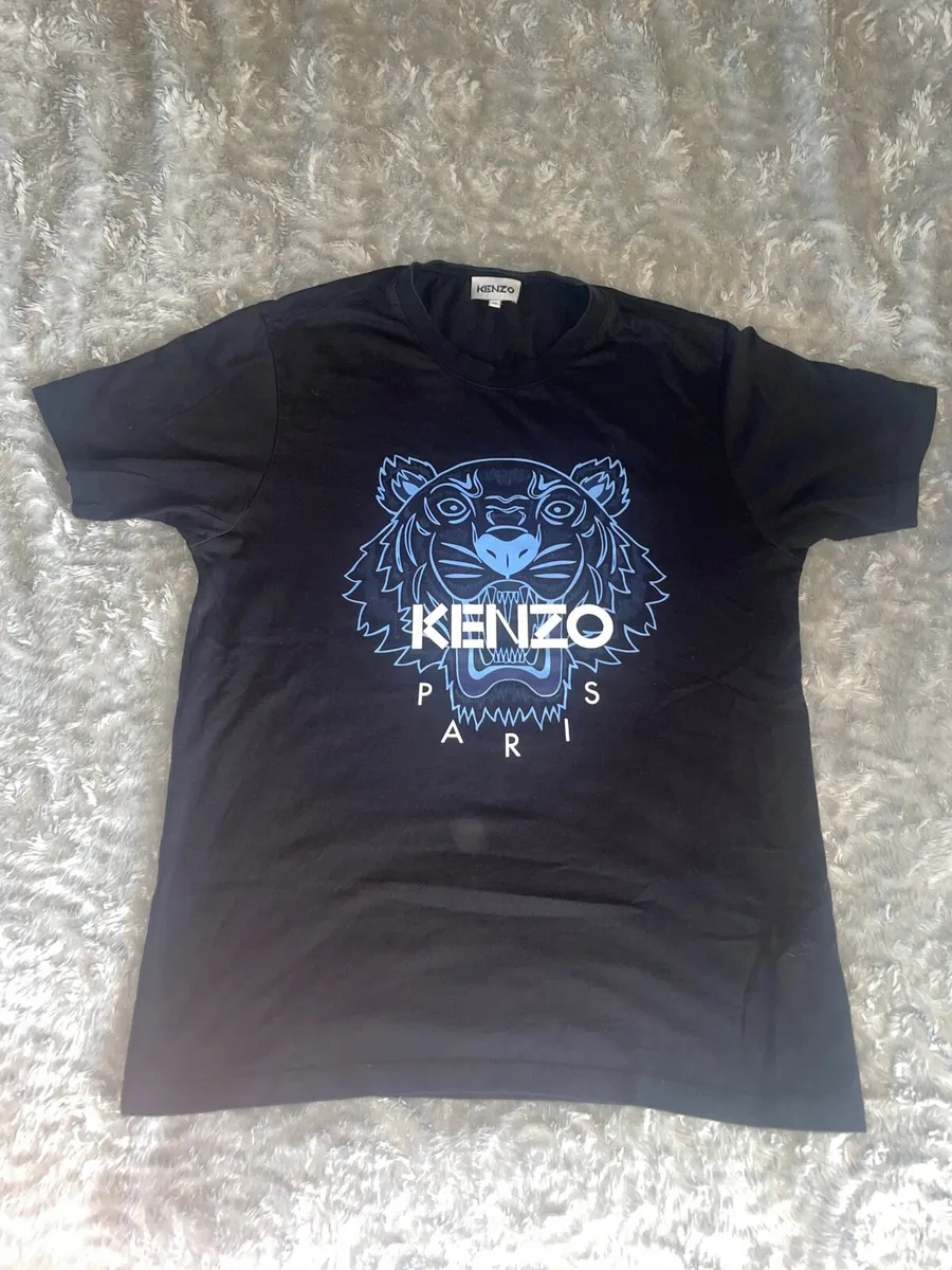 Selection of T-shirts and polo T-shirts - Image 2