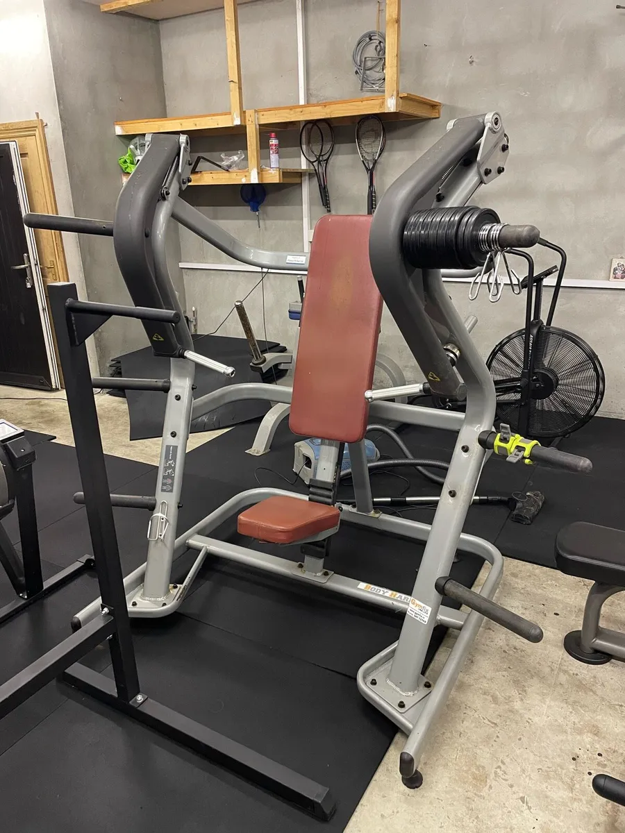 Chest press - Image 1