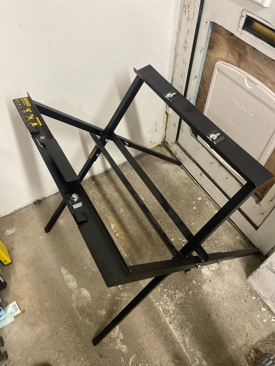 Dewalt saw stand - Image 2