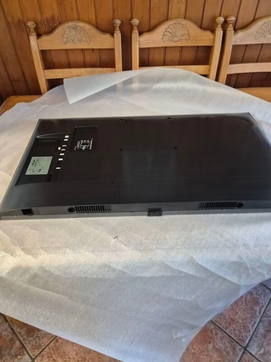 Samsung 43 inch 4k TV - Image 4