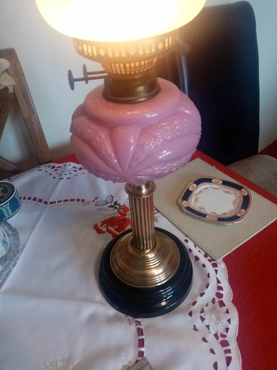 Victorian Oil Lamp - Image 3