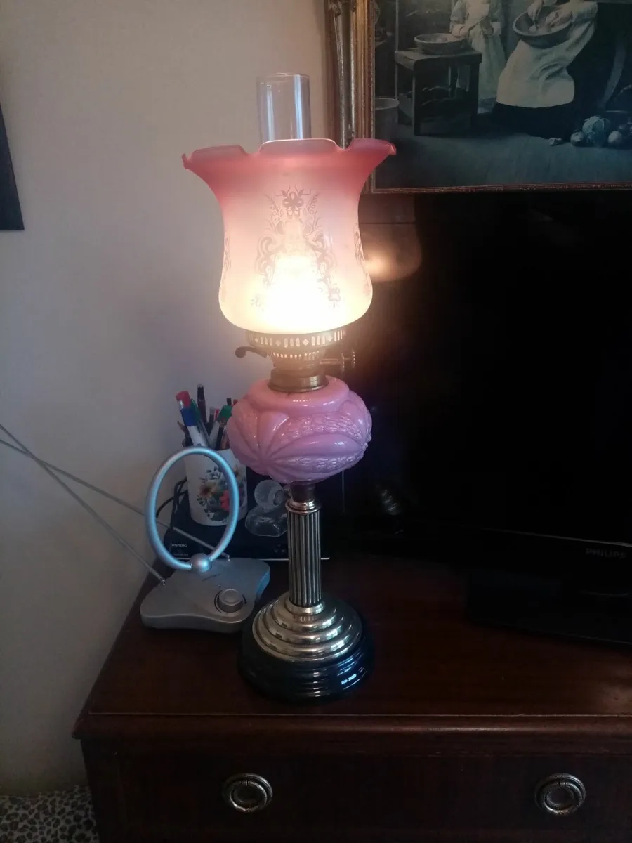 Victorian Oil Lamp - Image 1