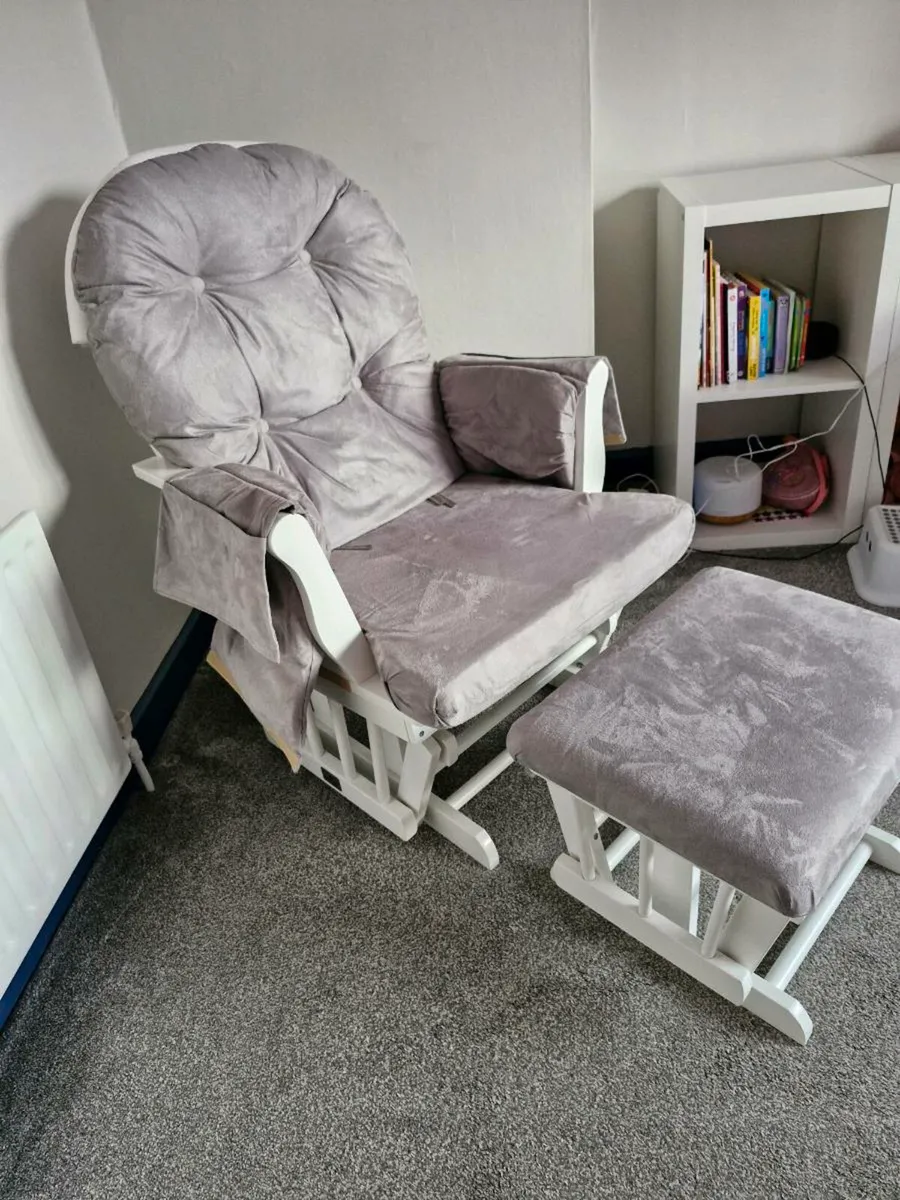 Feeding nursery chair - Image 3