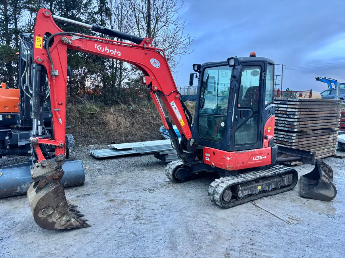 Portlaoise Auction Yard Full - Image 3