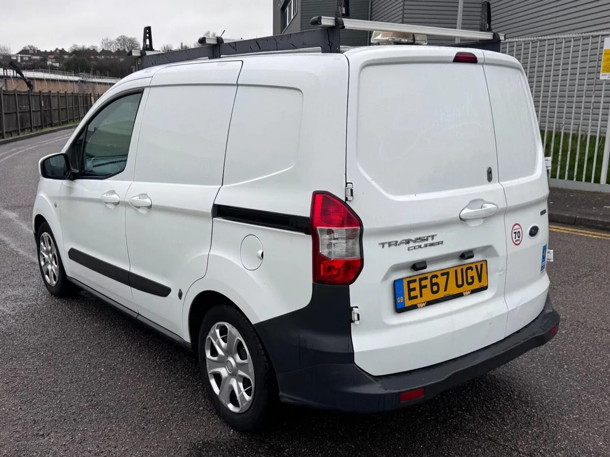 2018 Ford Transit Courier Small Panel Van - Image 3