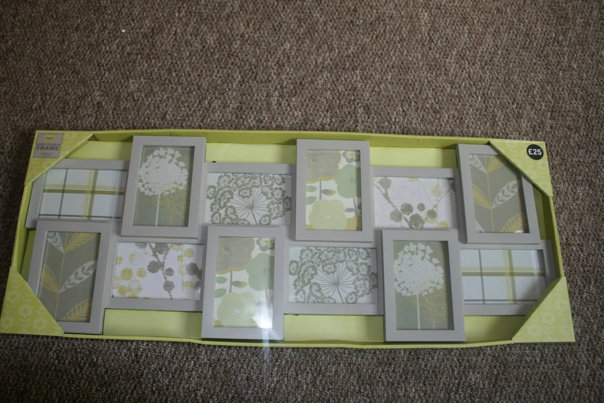 Photograph collage frame 6x4 inch photos