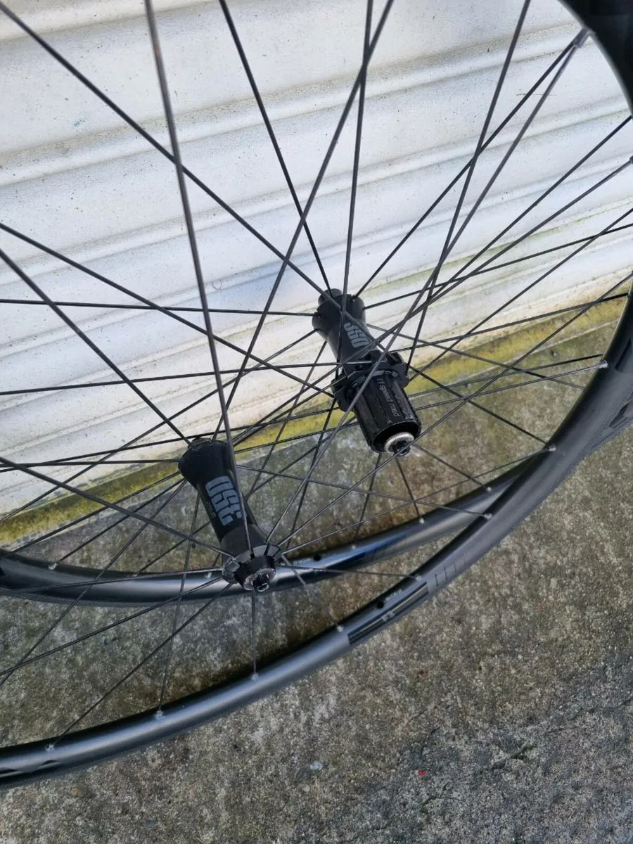 Fast foward carbon wheelset - Image 1