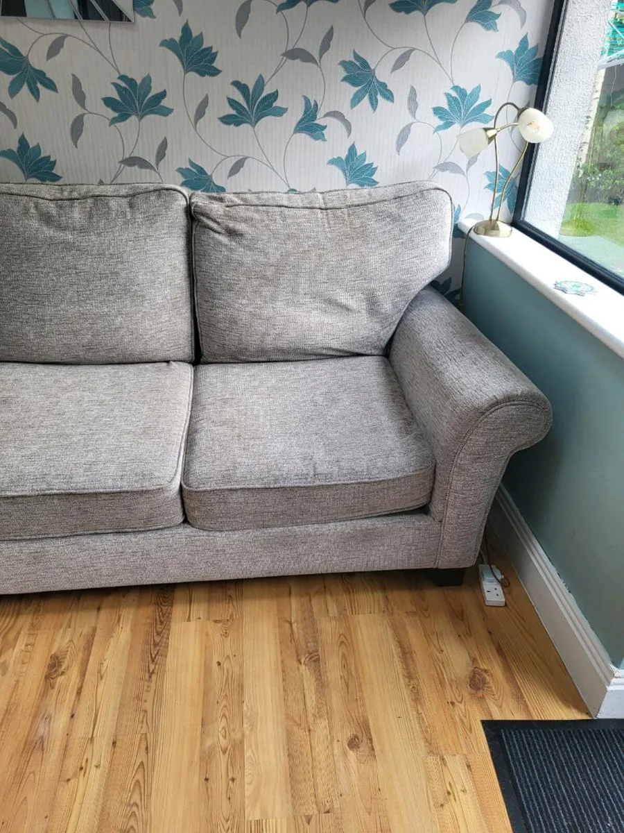 Corner sofa - Image 1